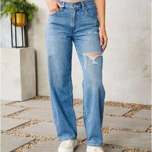 LEVI’S Baggy Dad Jeans in In The Middle 25x32